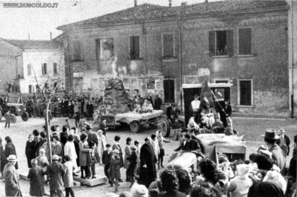 Sfilata di carri