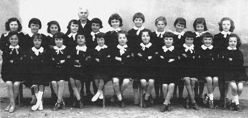 classe 1952 femminile Elementare di Buscoldoclass=