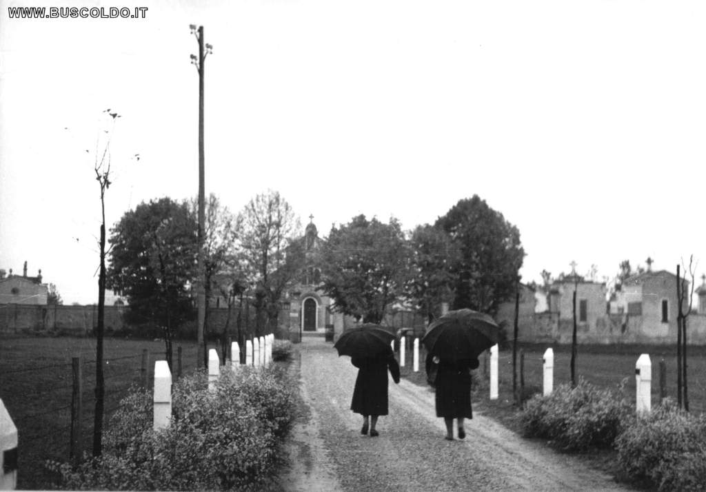 cimitero e lapidi